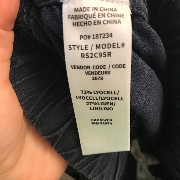 Splendid tie-waist linen-blend wide leg cropped in navy - Picture 7 of 10